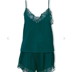 Emerald green lace satin pajamas women’s
